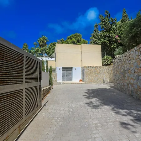 Апартаменты Sunset Punta La Mona Private Pool